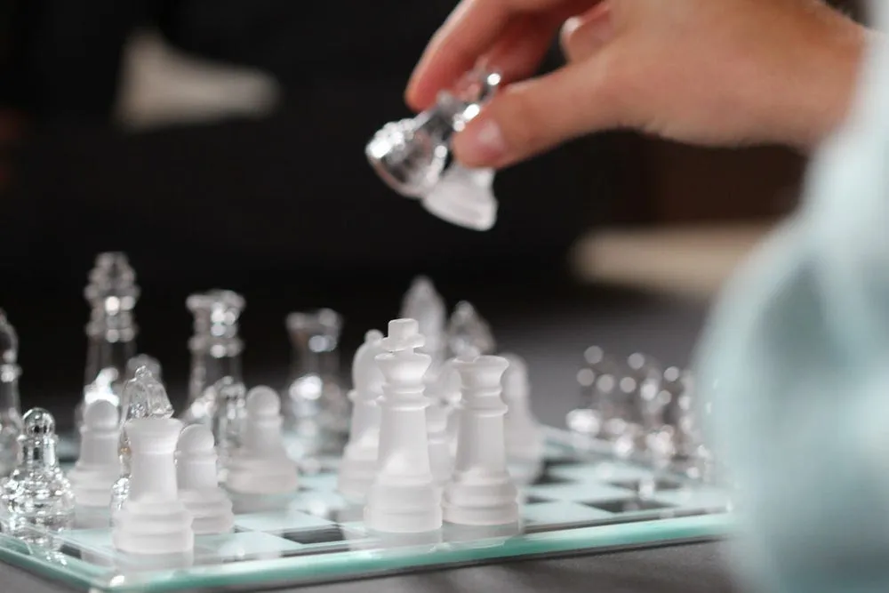 Before making big moves, get the context on your compensation. Photo by Anne Nygård